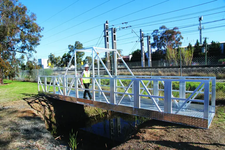 Pedestrian bridges