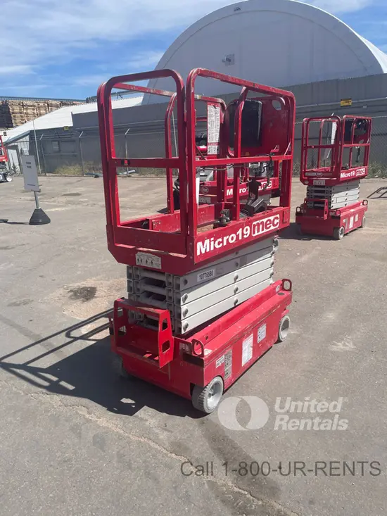 2018 MEC MICRO 19 Scissor Lift