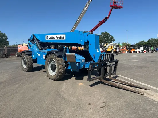 2017 Genie GTH-1056 Forklift
