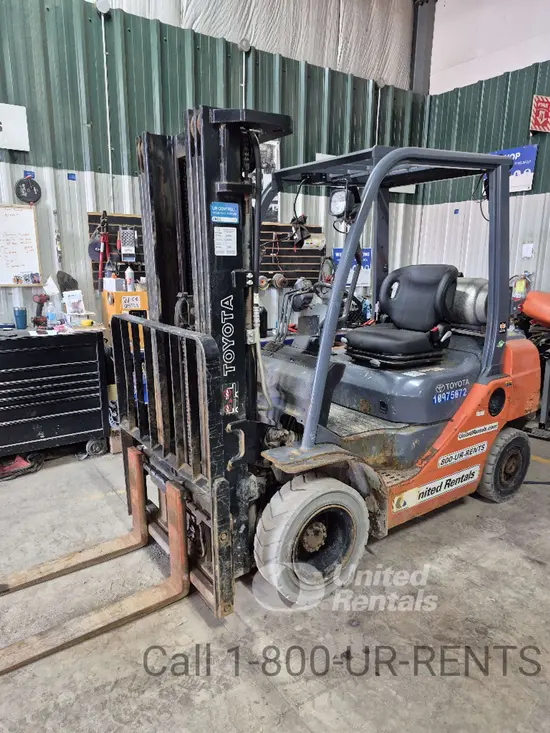 2019 Toyota 8FGU25 Warehouse Forklift