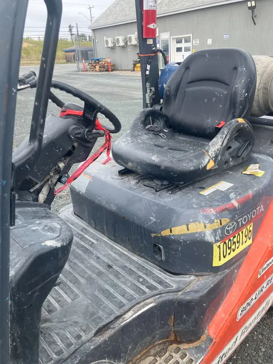 2019 Toyota 8FDU30 Warehouse Forklift