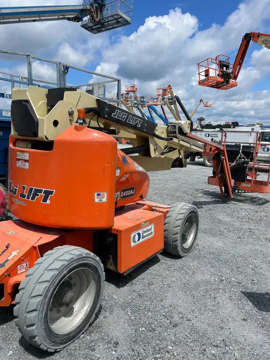 2016 JLG E450AJ Articulating Boom Lift