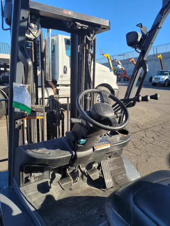 2019 Toyota 8FGU25 Warehouse Forklift