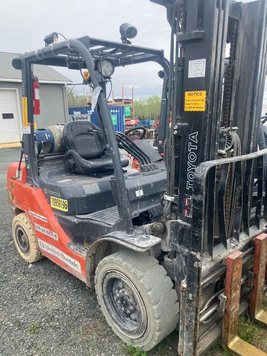 2019 Toyota 8FDU30 Warehouse Forklift