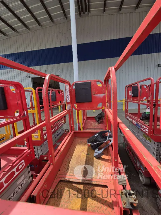 2019 MEC MICRO 19 Scissor Lift