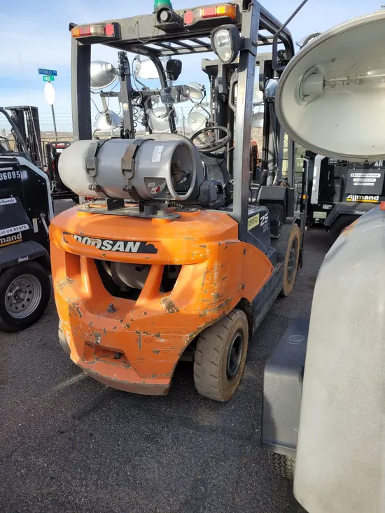 2019 Doosan G25P-7DF Warehouse Forklift