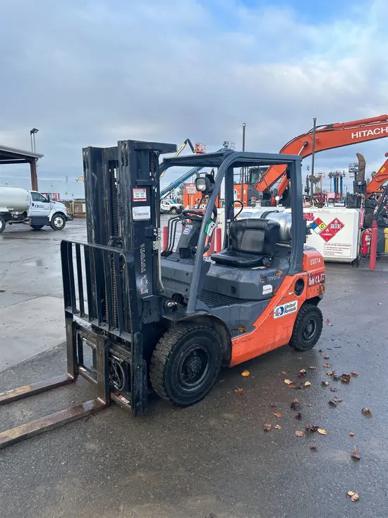 2019 Toyota 8FGU25 Warehouse Forklift
