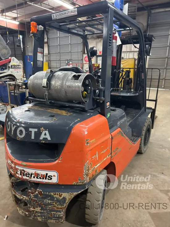 2020 Toyota 8FGU25 Warehouse Forklift