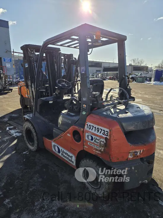 2018 Toyota 8FGU25 Warehouse Forklift