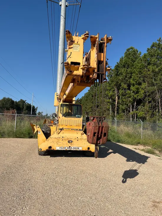 2009 Broderson RT-300-2E Crane