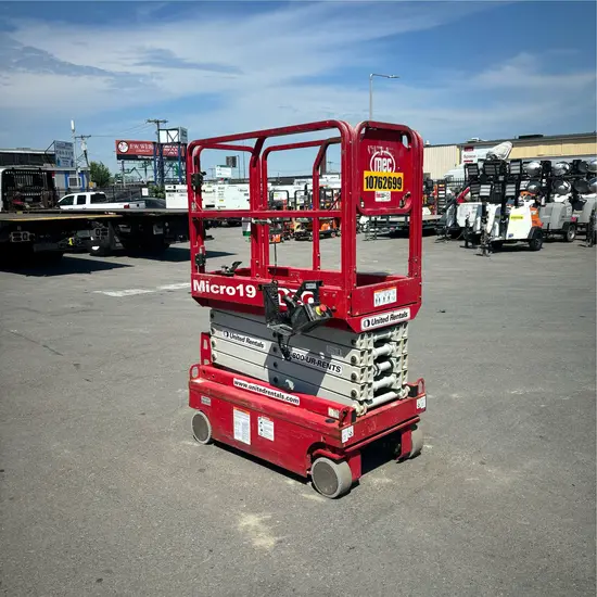 2018 MEC MICRO 19 Scissor Lift