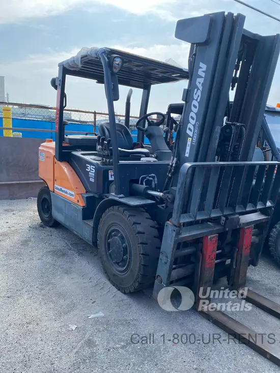 2019 Doosan D35S-7 Warehouse Forklift
