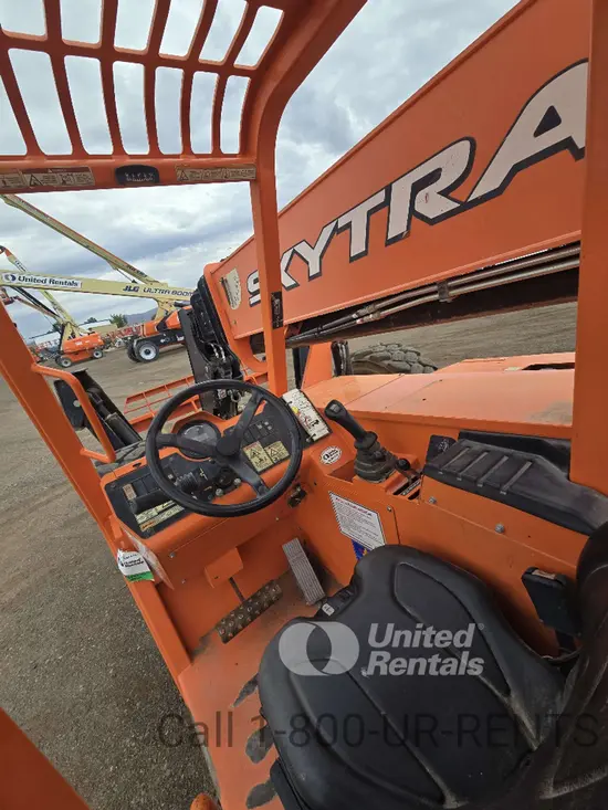 2018 SKYTRAK 10054 Forklift