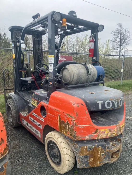 2019 Toyota 8FDU30 Warehouse Forklift