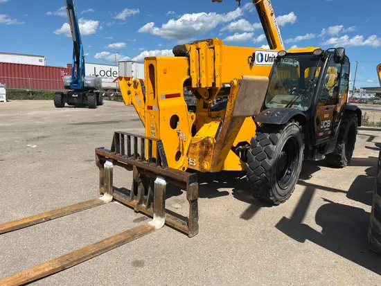2022 JCB 512-56 Forklift