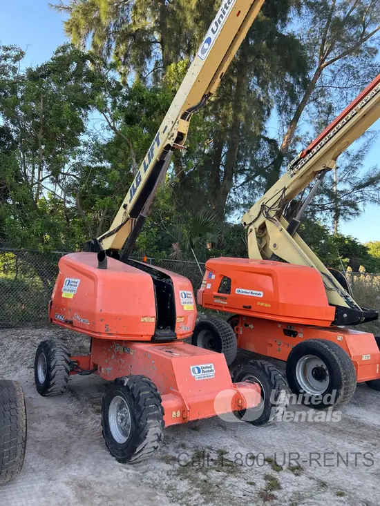 2017 JLG 400S Boom Lift