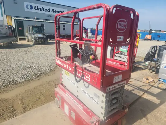 2018 MEC MICRO 19 Scissor Lift