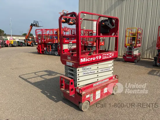 2018 MEC MICRO 19 Scissor Lift