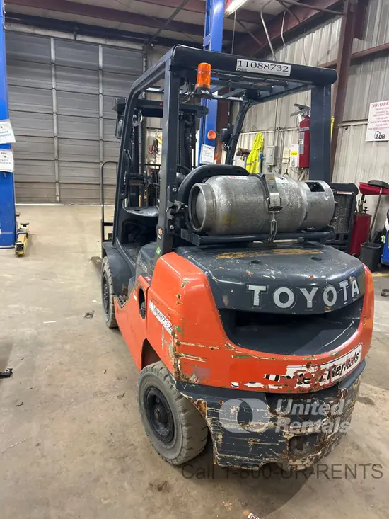 2020 Toyota 8FGU25 Warehouse Forklift