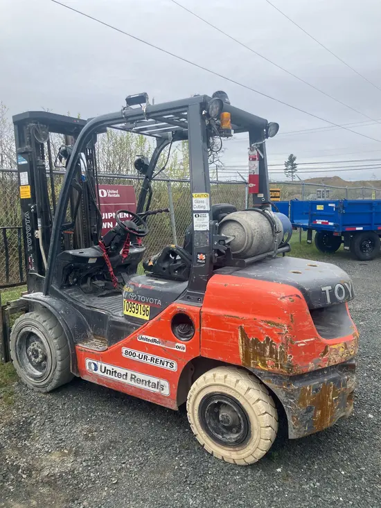 2019 Toyota 8FDU30 Warehouse Forklift