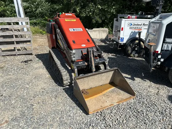 2021 Ditch Witch SK800 Track Loader