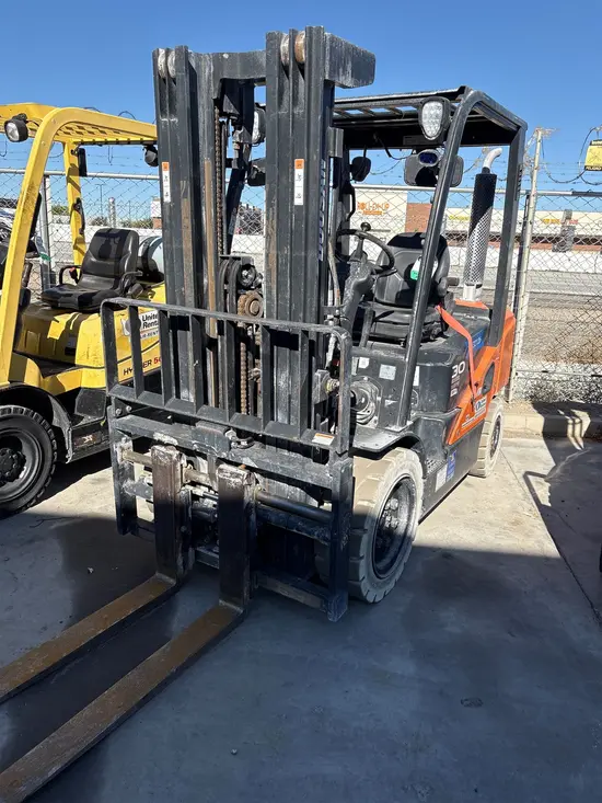 2022 Doosan D30S-7 Warehouse Forklift