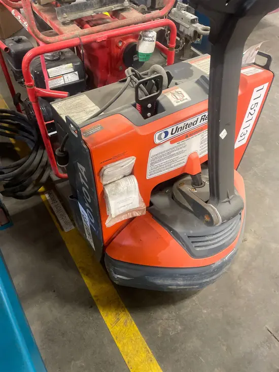 2022 Toyota 8HBW23 Jack