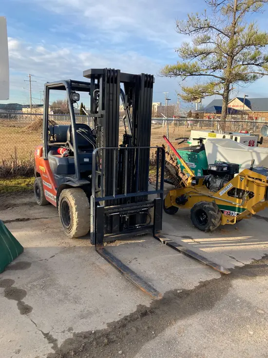 2018 Toyota 8FGU30 Warehouse Forklift