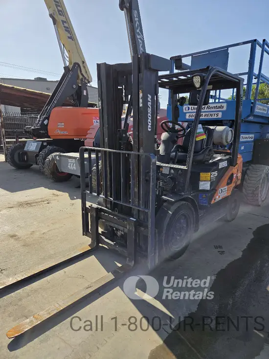 2022 Doosan G25P-7DF Warehouse Forklift