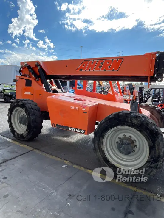 2018 SKYTRAK 10054 Forklift