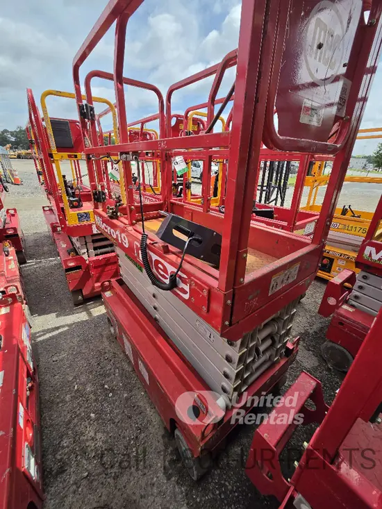 2019 MEC MICRO 19 Scissor Lift