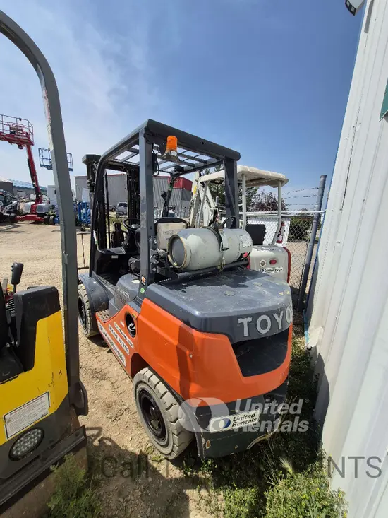 2021 Toyota 8FGU30 Warehouse Forklift
