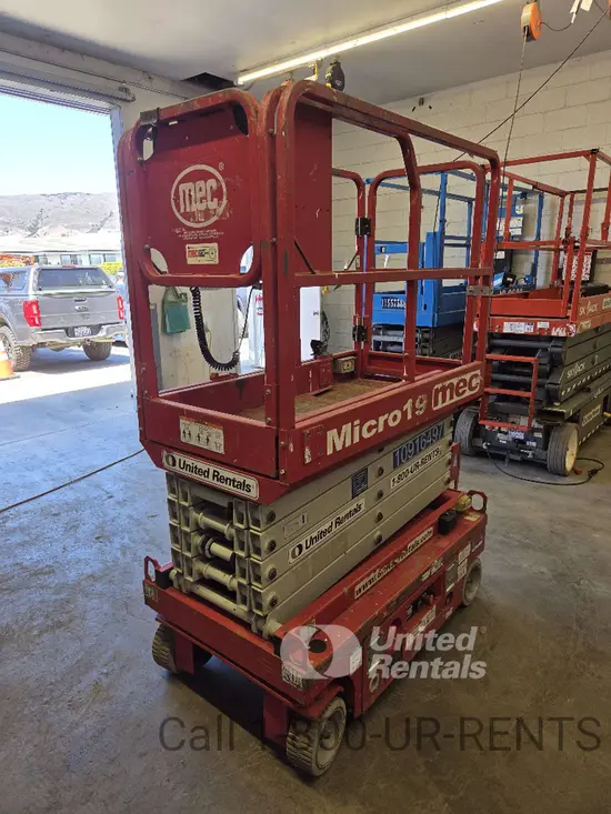 2019 MEC MICRO 19 Scissor Lift