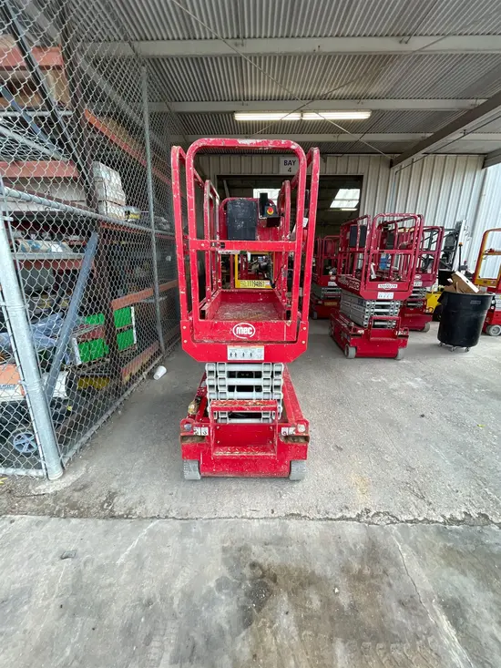 2018 MEC MICRO 19 Scissor Lift