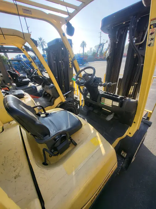 2017 HYSTER H50FT Warehouse Forklift