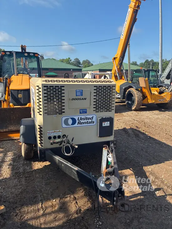 2021 Doosan P425/HP375WCUT4 Air Compressor