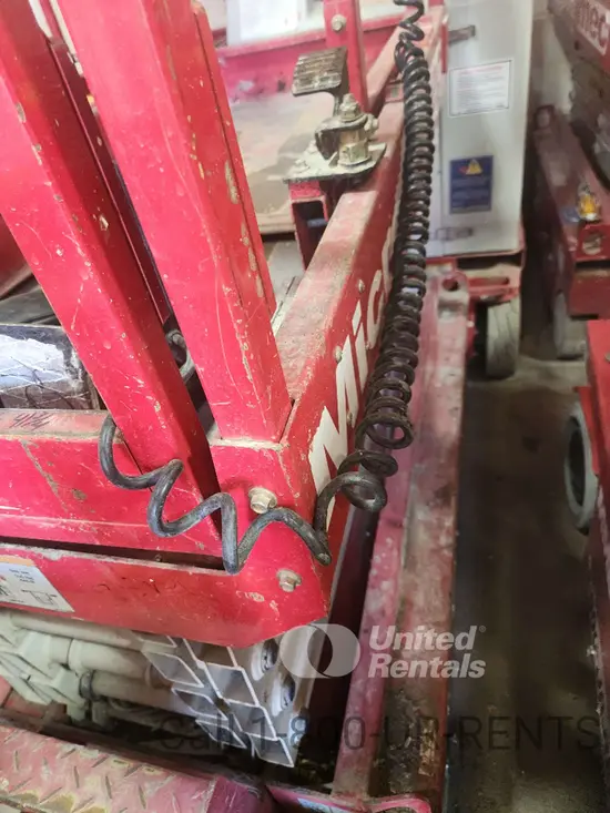 2018 MEC MICRO 19 Scissor Lift