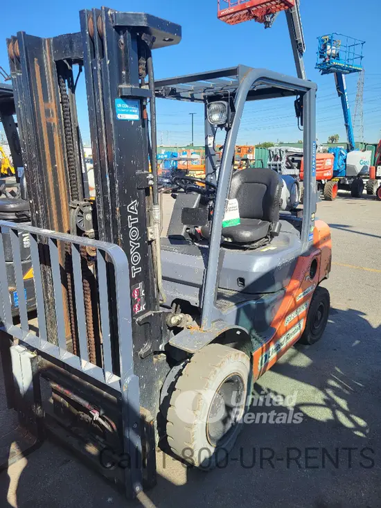 2019 Toyota 8FGU25 Warehouse Forklift