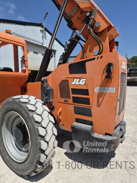 2017 SKYTRAK 6042 Forklift