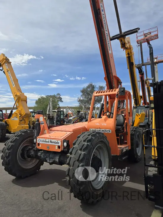 2018 SKYTRAK 8042 Forklift