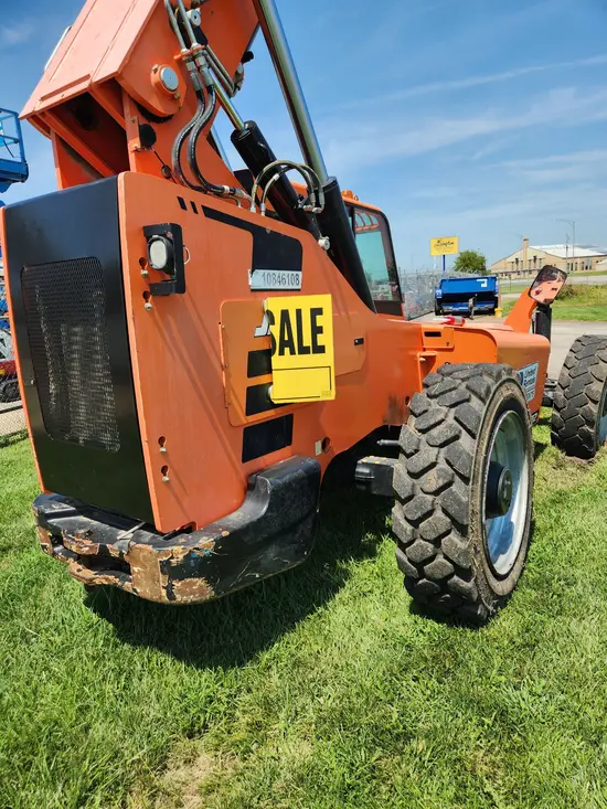 2018 SKYTRAK 8042 Forklift