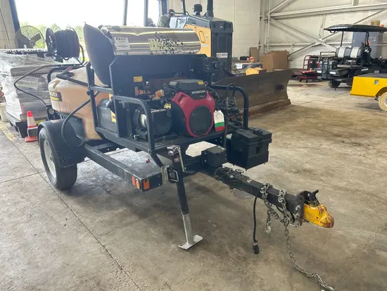 2021 KARCHER TRK-2500 HDS 4. Pressure Washer