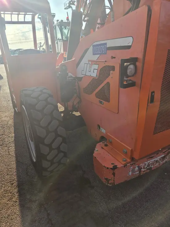 2015 SKYTRAK 6042 Forklift