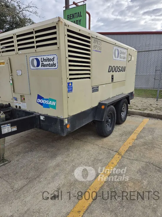 2020 Doosan XP825/HP750WCU Air Compressor
