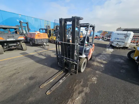 2019 Toyota 8FGU25 Warehouse Forklift