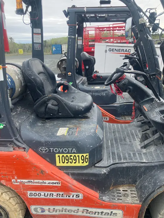 2019 Toyota 8FDU30 Warehouse Forklift
