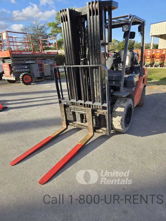 2020 Toyota 8FGU30 Warehouse Forklift