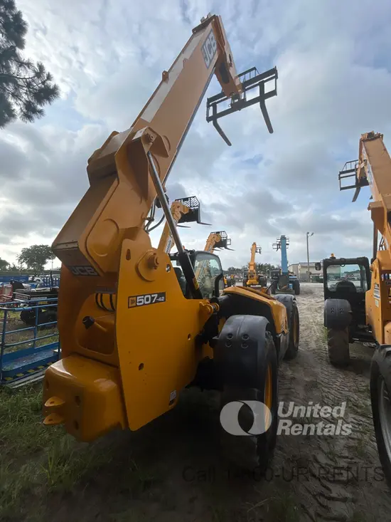 2015 JCB 507-42 Forklift