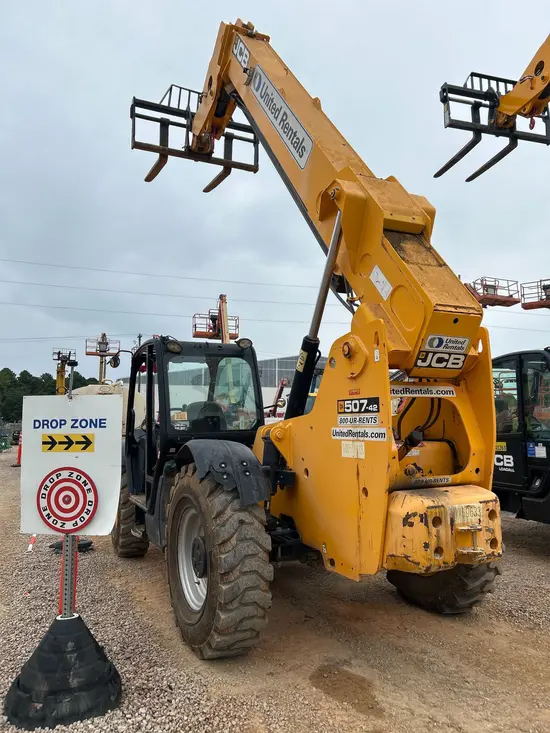 2018 JCB 507-42 Forklift