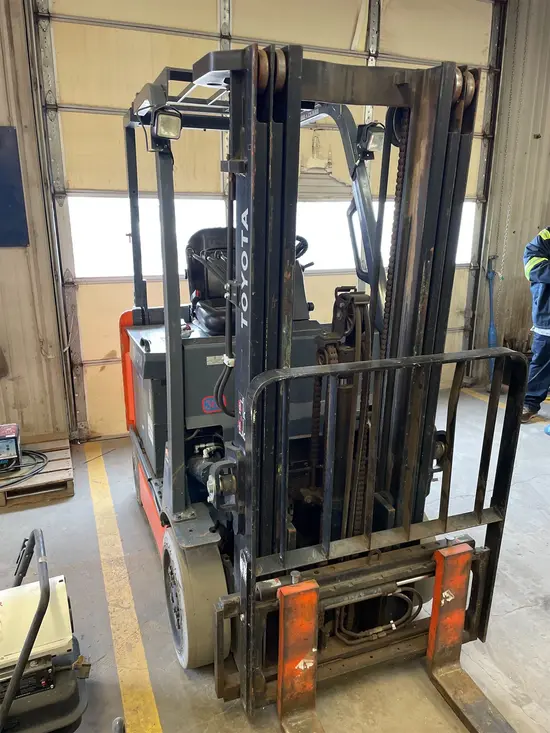 2018 Toyota 8FBCU25 Warehouse Forklift
